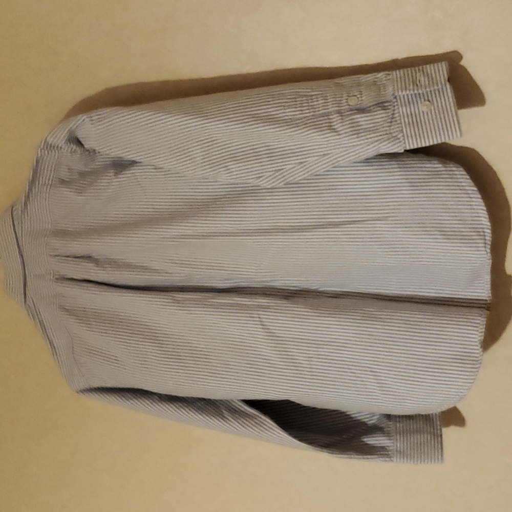 Shirt - Picture 2 of 3